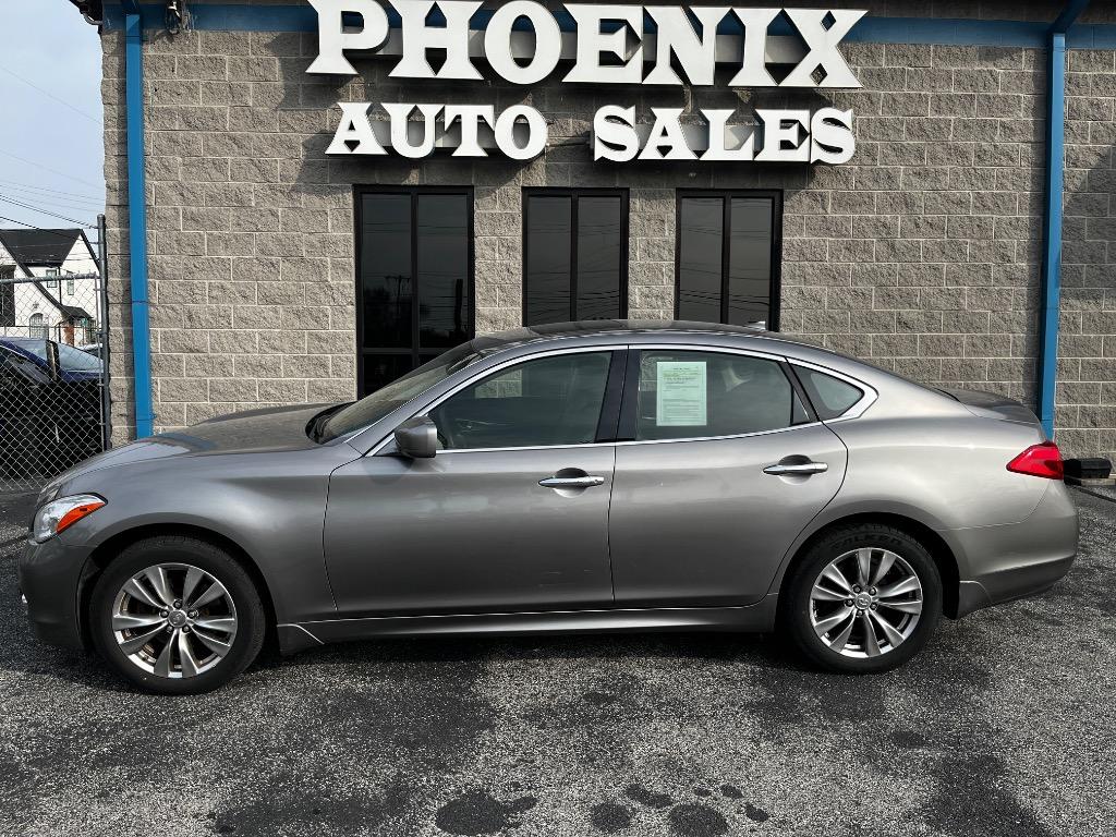 2013 INFINITI M 37's photo